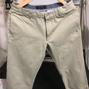 EUC Banana Republic Chino slacks